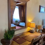 Butikowy Zameczek * Książ Wielki